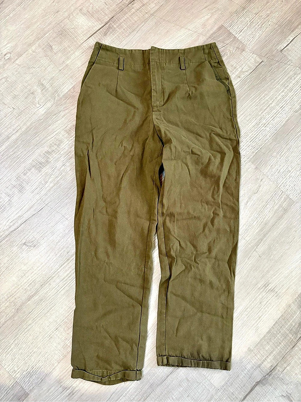 Forever 21 Women's Straight Leg Pants in Green Size Medium